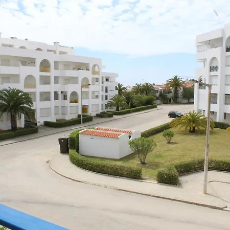 Apartment T1 Quinta Das Palmeiras 2.1 2ºa *